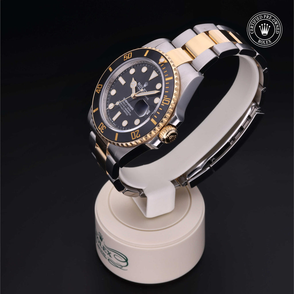 Rolex Certified Pre-owned Submariner Date 2022, 41 mm, Rolesor amarillo V002200615