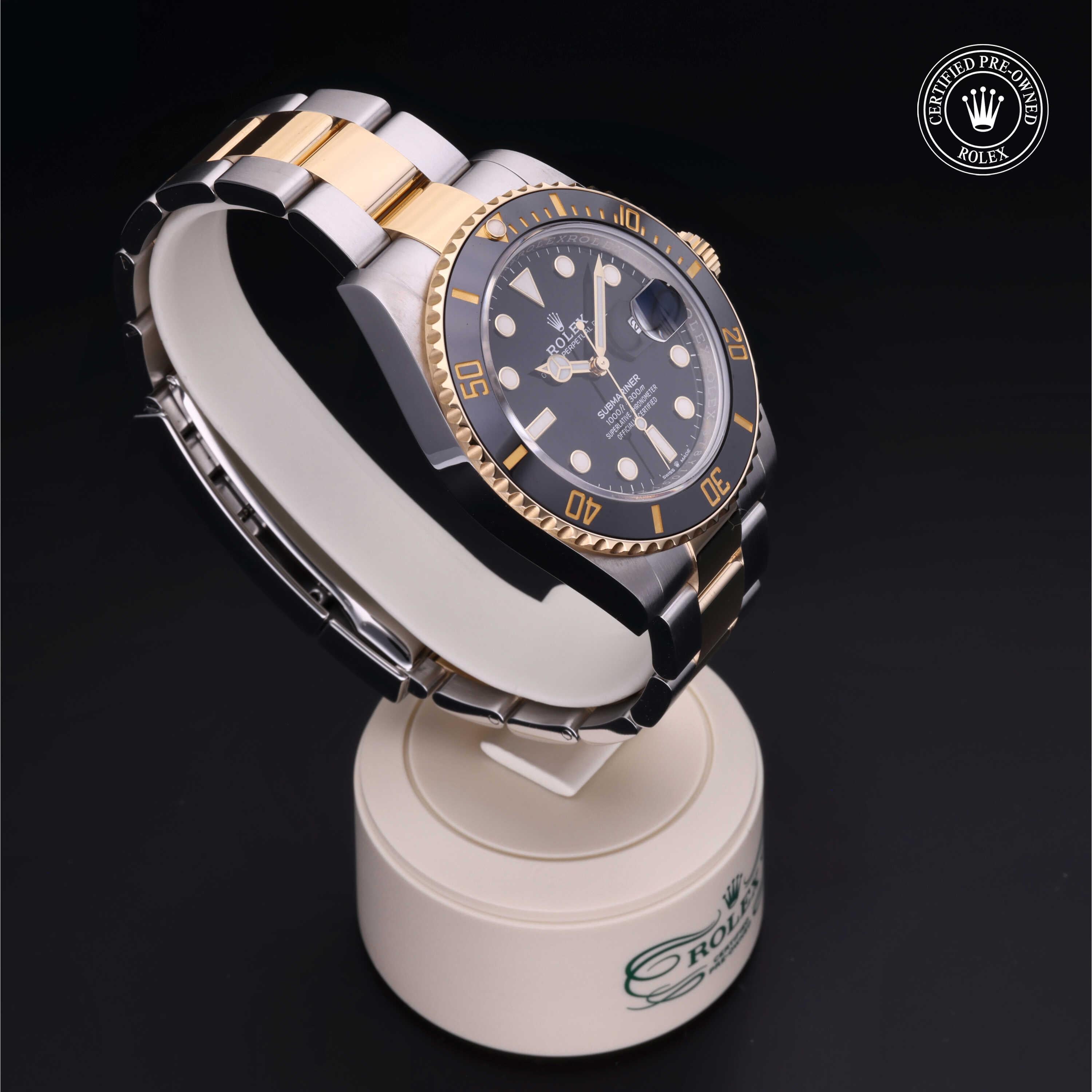 Rolex Certified Pre-owned Submariner Date 2022, 41 mm, Rolesor amarillo V002200615