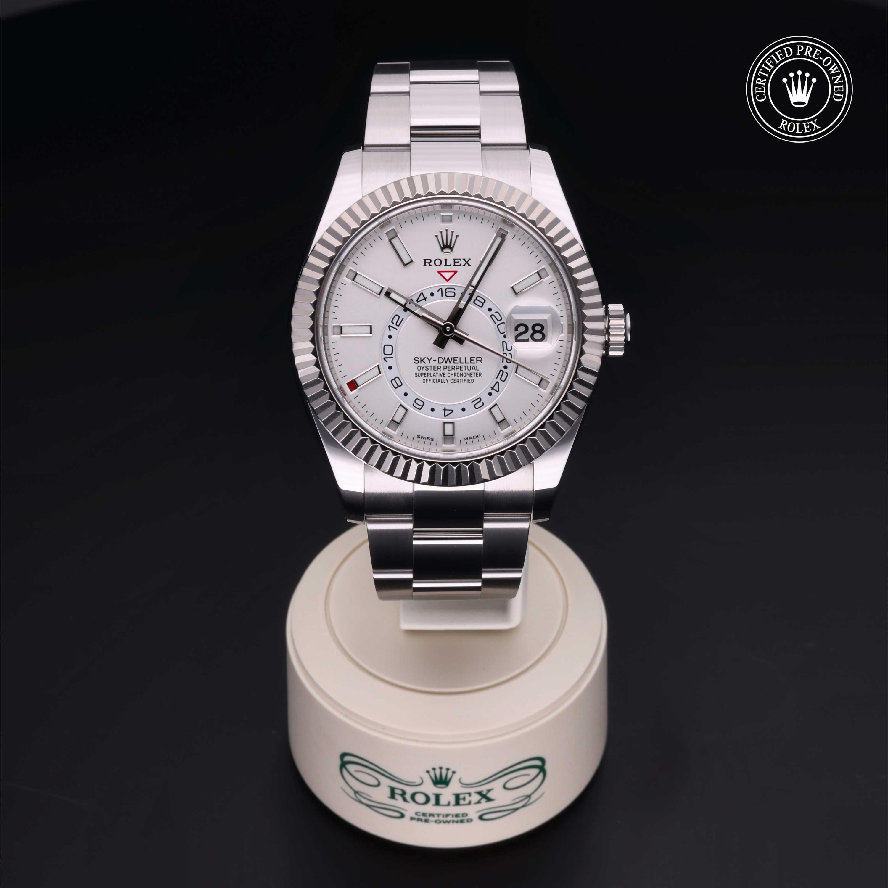 Rolex Certified Pre-owned Sky-Dweller 2022, 42 mm, Rolesor blanco V002200697