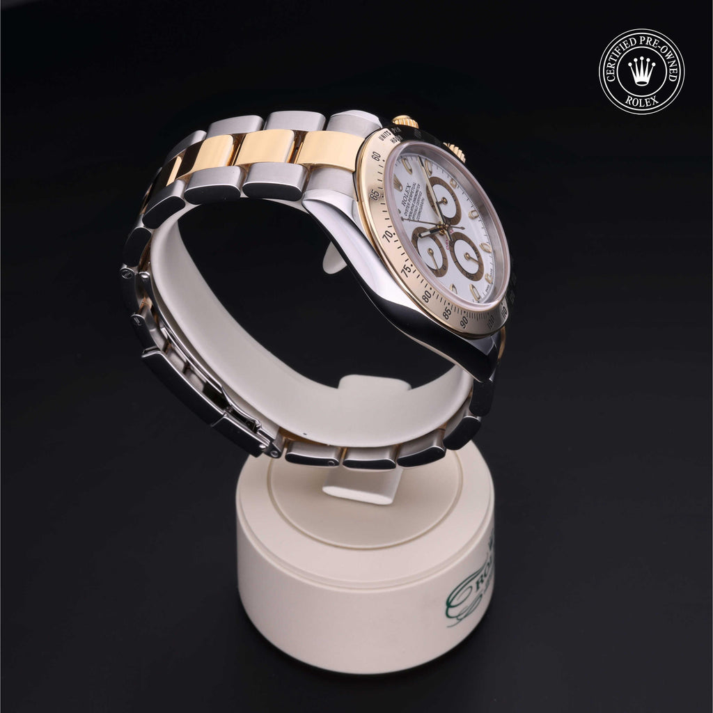 Rolex Certified Pre-owned Cosmograph Daytona 2005, 40 mm, Rolesor amarillo V002200708