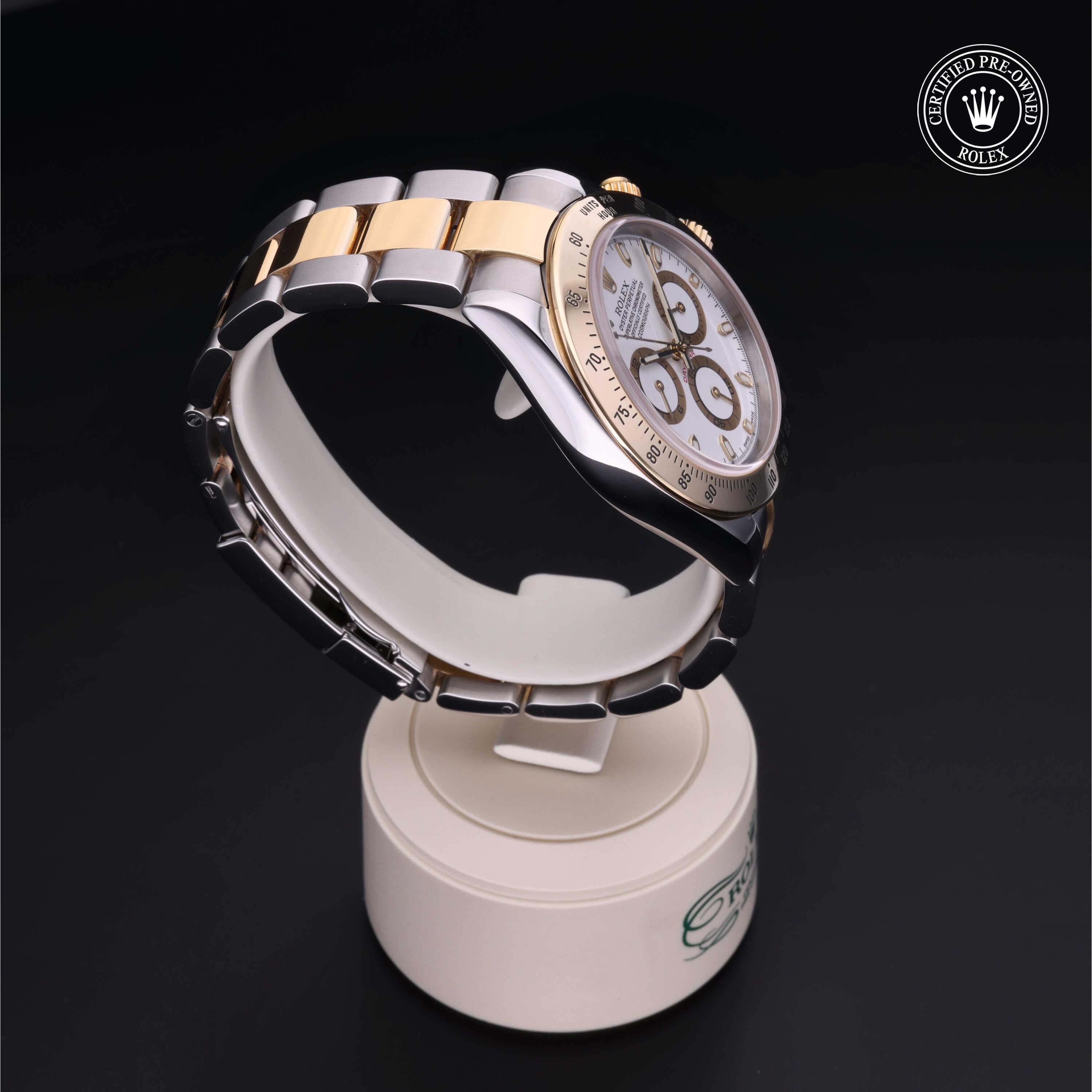 Rolex Certified Pre-owned Cosmograph Daytona 2005, 40 mm, Rolesor amarillo V002200708